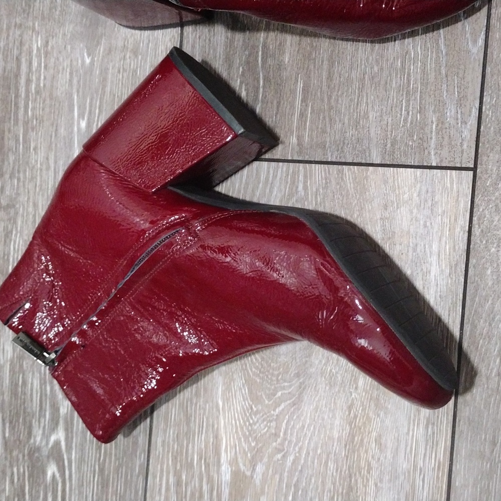 Kenneth Cole New York Red Patent Leather Ankle Boots